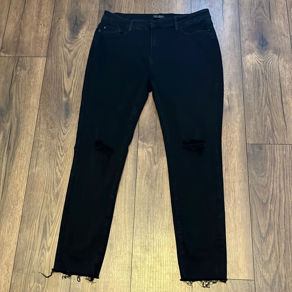 Judy Blue Lola Mid Rise Tapered Straight size 32 black - Picture 6 of 13